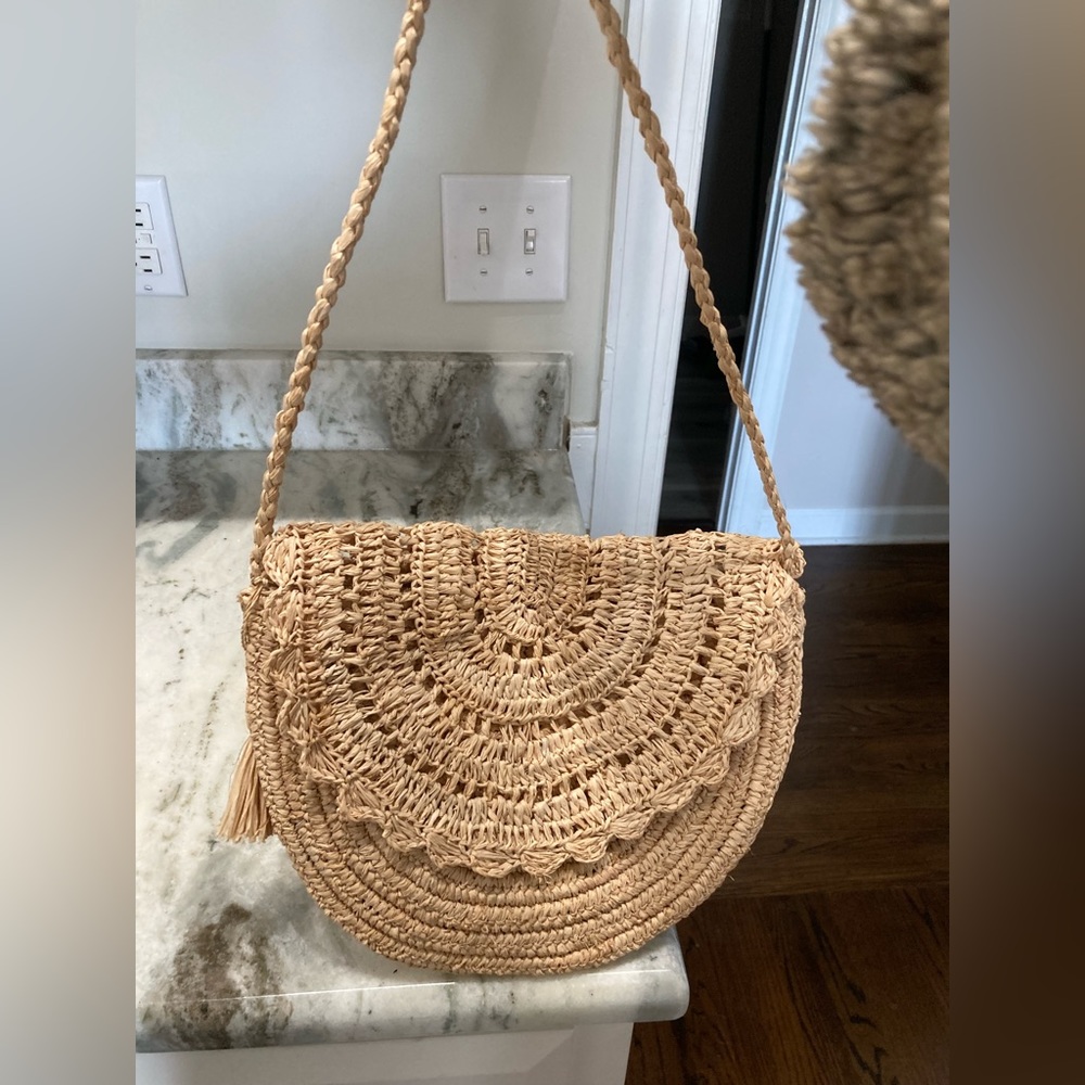 Handmade Straw Crossbody Bag - Picture 3 of 6